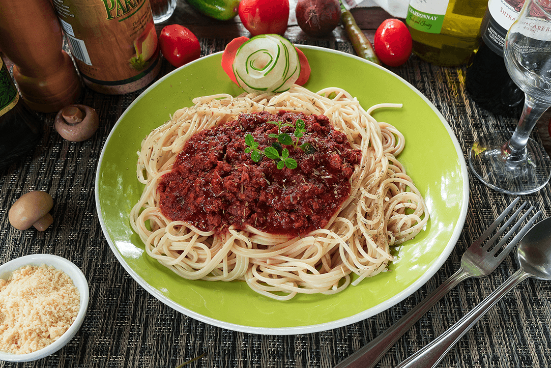 You are currently viewing Spaghetti Bolognese (Minced Meat & Tomato Sauce)